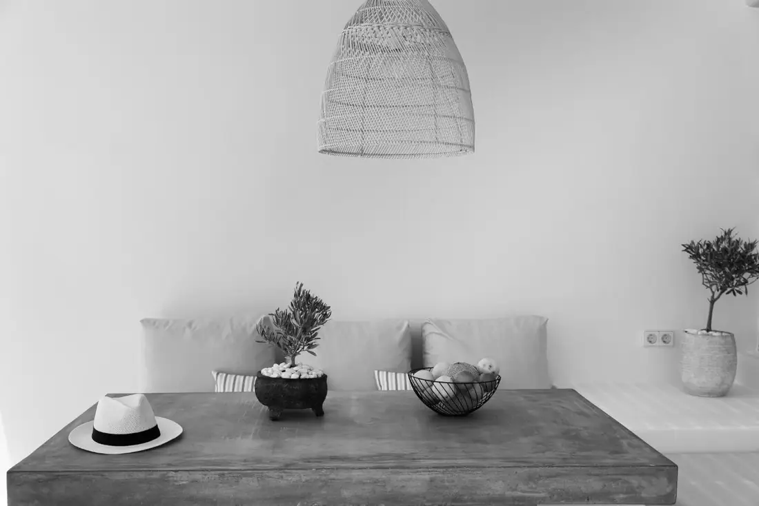 The dining corner in black and white